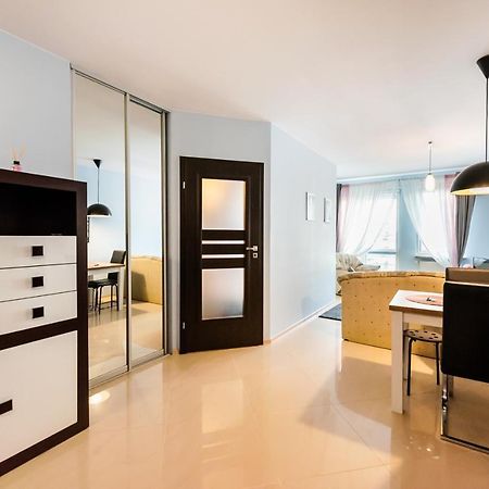 Wola Pleasure Place Apartment Варшава Екстериор снимка