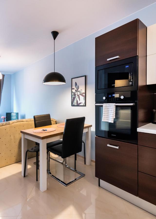 Wola Pleasure Place Apartment Варшава Екстериор снимка